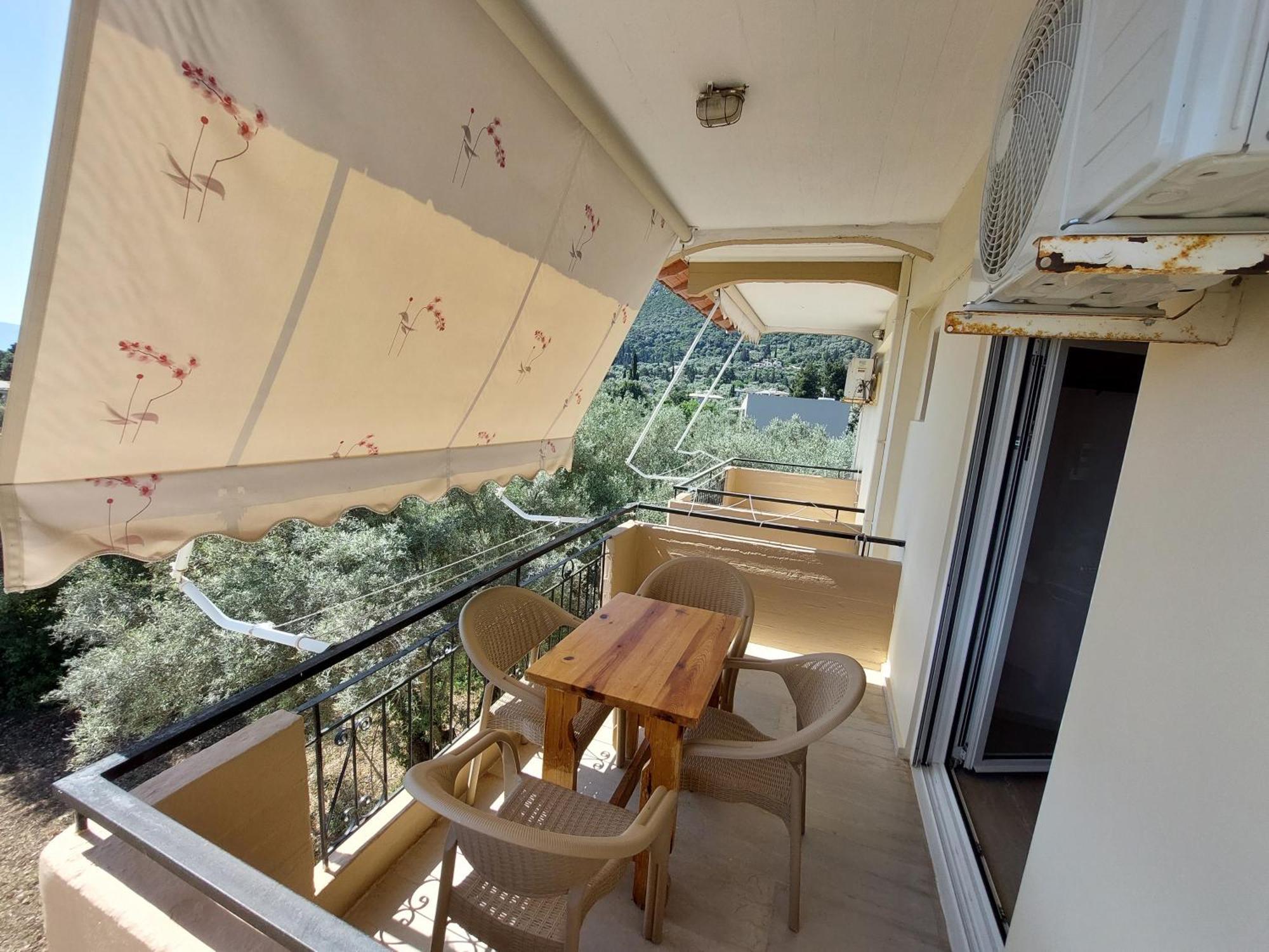 Vessarios Apartment Nikiana Luaran gambar