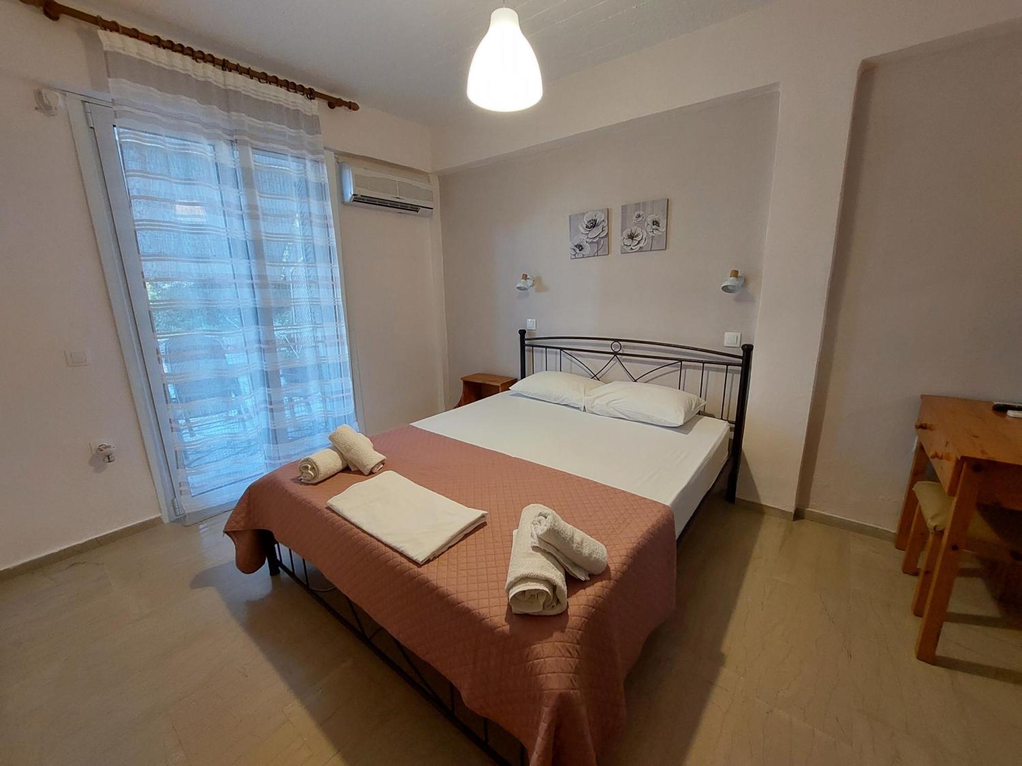 Vessarios Apartment Nikiana Luaran gambar