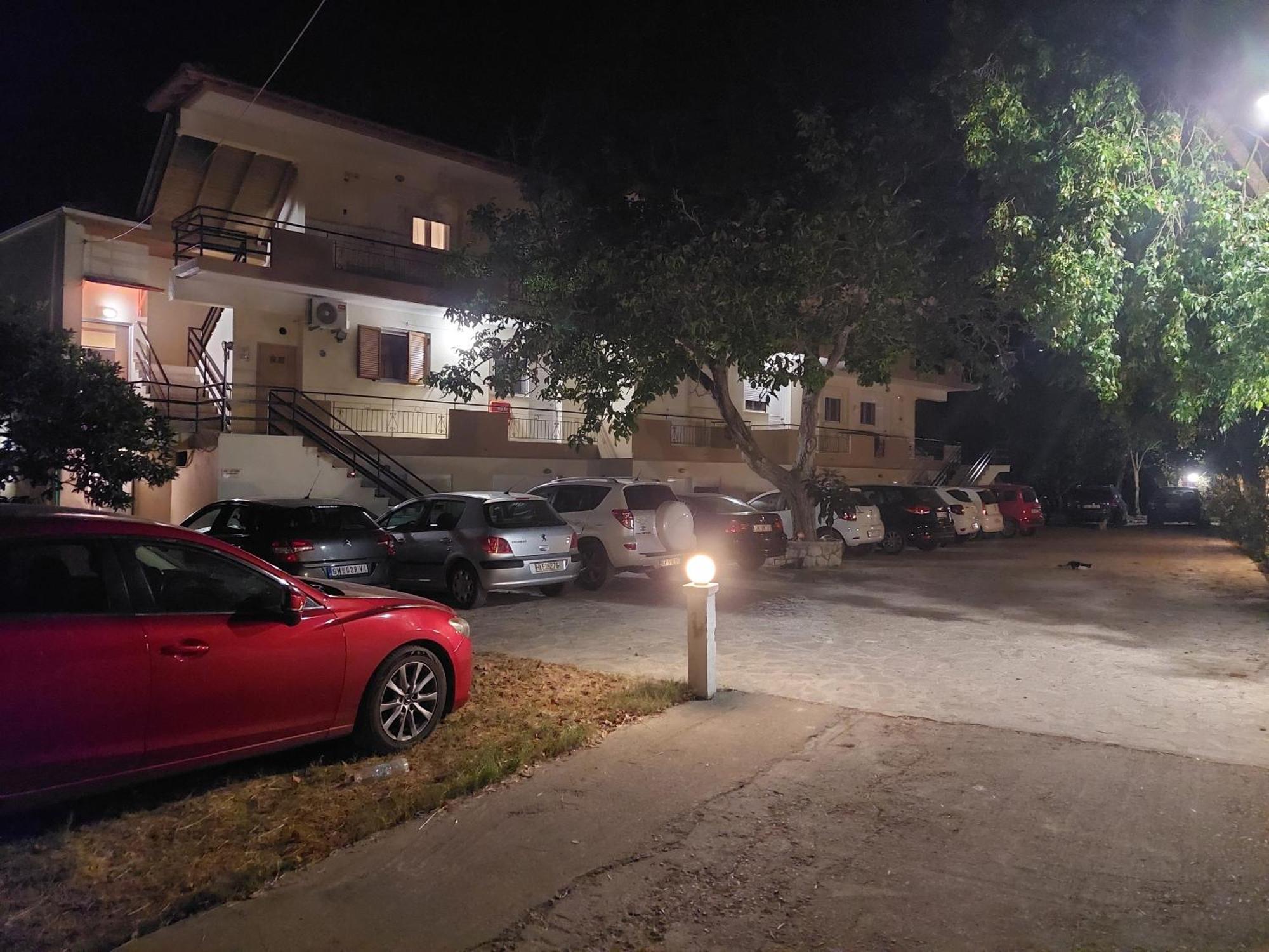 Vessarios Apartment Nikiana Luaran gambar