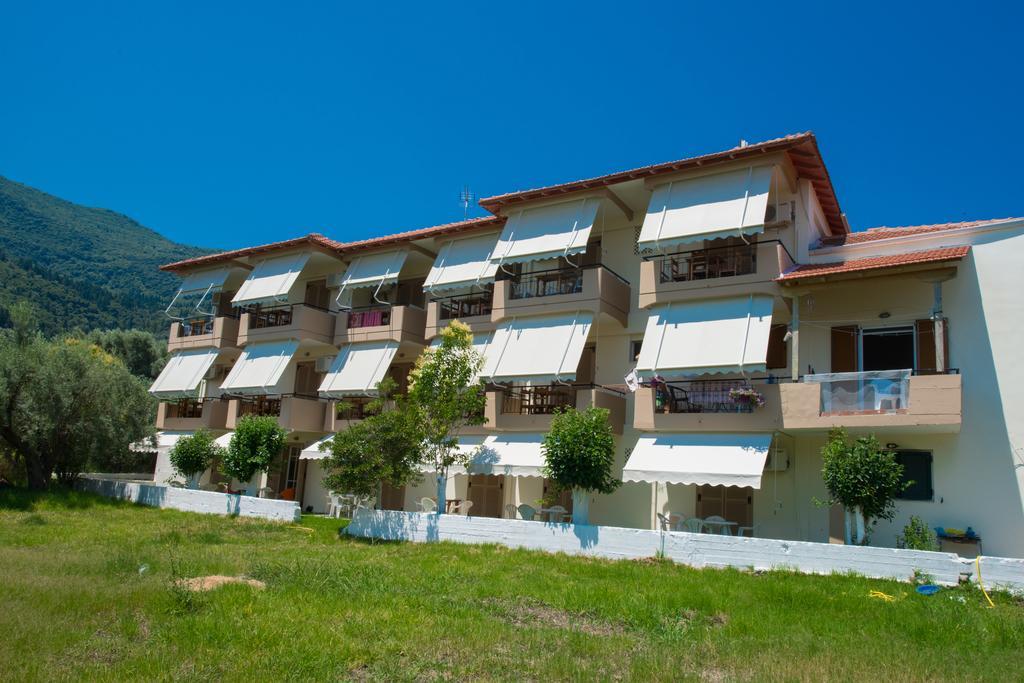 Vessarios Apartment Nikiana Luaran gambar