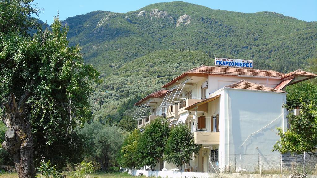 Vessarios Apartment Nikiana Luaran gambar